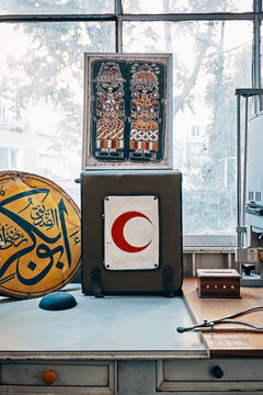 Vintage Turkish red crescent first aid case displayed in an antique store in Ankara, Turkey.