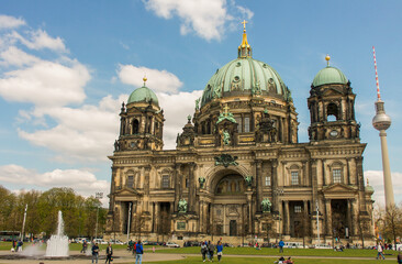 Fototapeta na wymiar cathedral berlin