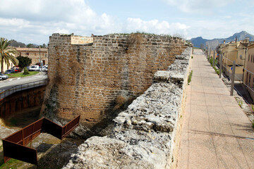 Alcúdia und seine historischen Stadtmauern. Alcúdia, Mallorca, Spanien, Europa
Alcúdia and its...