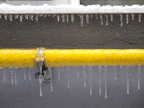 Business and energy lockdown frozen gas pipe