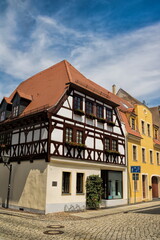 Fototapeta na wymiar delitzsch, deutschland - historisches fachwerkhaus in der altstadt