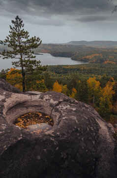 autumn in the mountains
(Аракульский Шихан, Челябинская область)