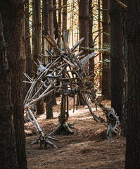 stegasaurus branch stick scupture © Stefan