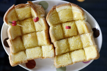 toasy bake on plate