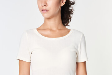 Fototapeta premium Woman in a white t-shirt mockup