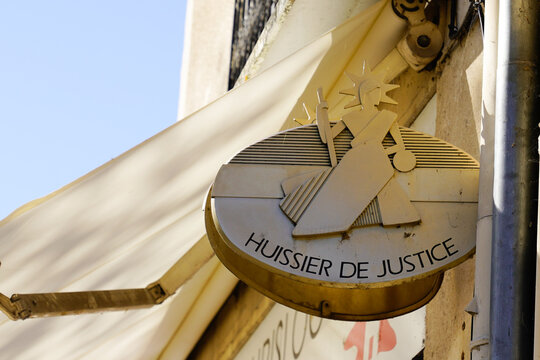 Huissier De Justice Logo And Text Sign In France Means Office Bailiff In French