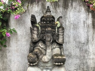statue of buddha and hindusm