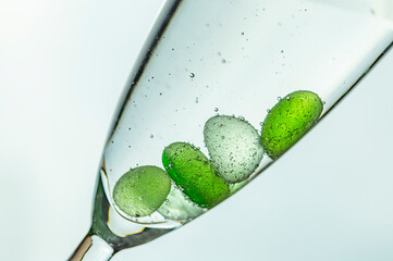 glas im sektglas