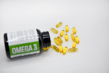 pastiglie omega 3 pillole pasticche omega vitamine integratori 