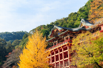 秋の祐徳稲荷神社　佐賀県鹿島市　Autumn Yutokuinari Shrine Saga-ken Kashima city
