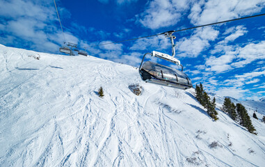 Fototapeta na wymiar Cable car in ski resort Ski Arlberg