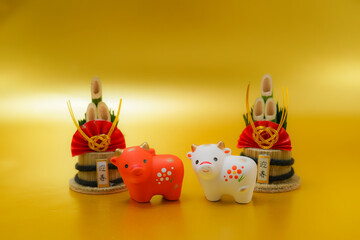 丑年の年賀状・新年素材（2021年新年干支）