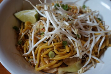 맛있는 태국 음식 팟타이