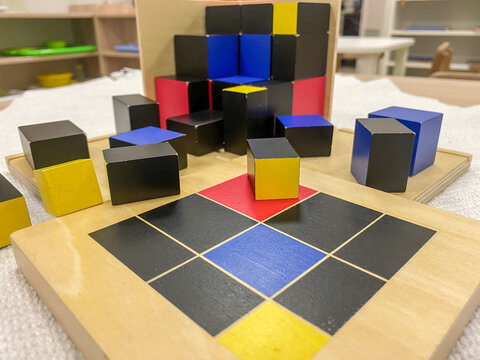 montessori sensor material binominar cube