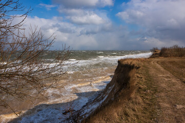 Winter Sturm an der Ostsee Steilküste
