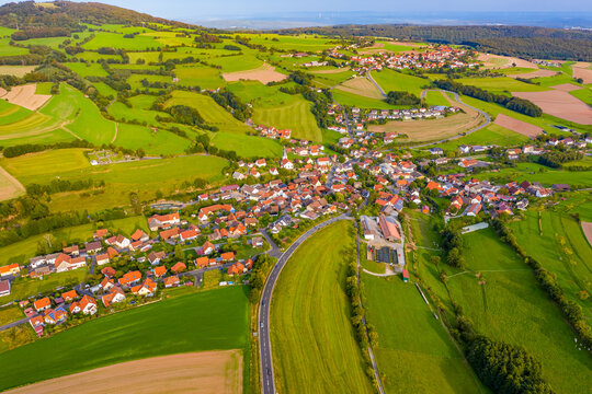 Geroda in Bayern aus der Luft | Drohnenbilder vom Dorf Geroda 