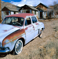 Old very rusty Renault Dauphine