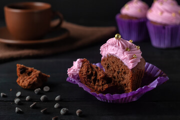 Cream cupcakes are a very popular classic dessert