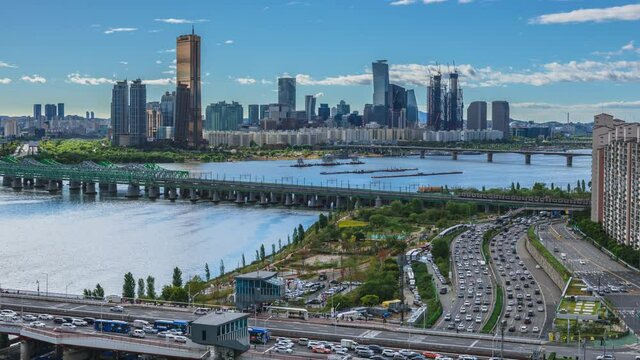 Time lapse sunset at Seoul City and Han river, Seoul South Korea.