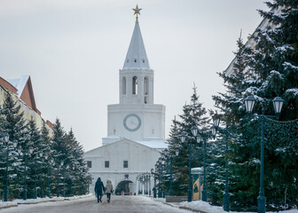Fototapeta na wymiar view of tower in kazan city during winter