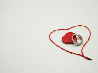 corazones unidos por el anillo