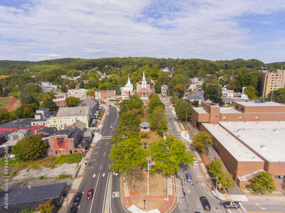 Wall mural fitchburg upper common and first parish unitarian church aerial view on main street in downtown fitc