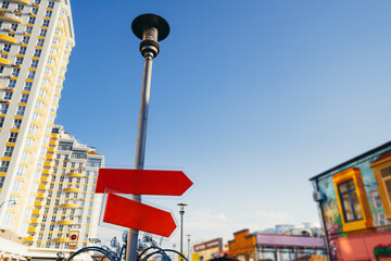 red direction indicator on the pole