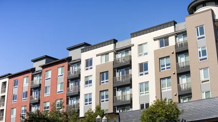 Photo sur Plexiglas Etats Unis Exterior view of modern apartment building offering luxury rental units in Silicon Valley  Sunnyvale, San Francisco bay area, California