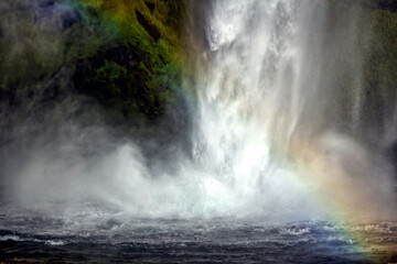 Fototapeta na wymiar Seljalandsfoss and rainbow in Iceland