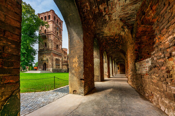 Fototapety na wymiar - Fototapeta24.pl