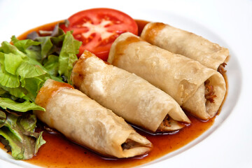 Tacos de carne de pato con salsa de tamarindo