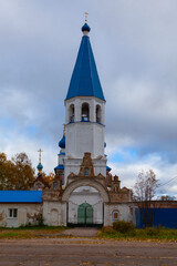 Obraz premium View of the bell tower of the Church of the Smolensk Icon of the Mother of God in Sereda (Yaroslavl region, Russia)