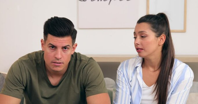 Couple with relationship problems visiting family psychologist