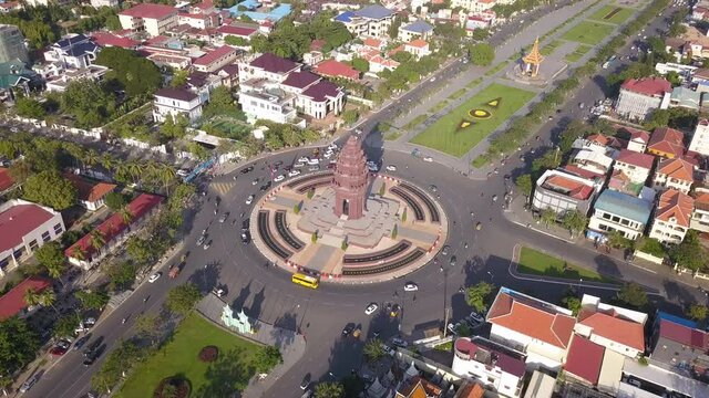 4K DRONE ROUNDABOUT AT INDEPENDENCE MONUMENT PHNOM PENH, CAMBODIA