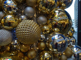 golden christmas balls