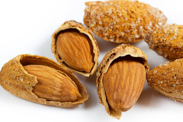 roasted, shelled and salted almonds