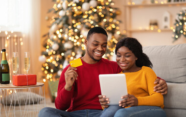 Holiday sale and huge discounts for online shopping