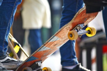 worker using a saw
