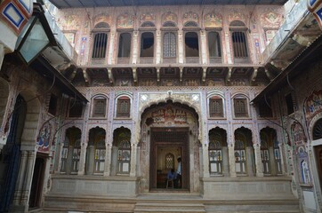 Obraz premium Hidden jewel offside the touristic trails: the city of Bikaner with its wonderfully painted houses
