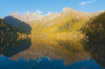 Fototapeta na wymiar Autumn landscape in the Caucasus