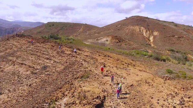 Desierto, Monta&ntilde;as, Paisajes Aridos, Boyaca Colombia, Turismo