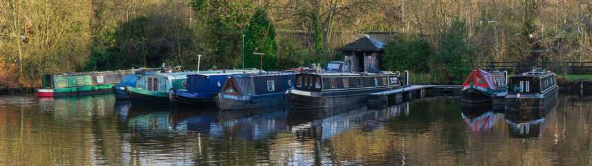 Obraz premium Narrow Boats on the canal