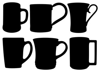 Mugs large and small, simple and delicate in the set.