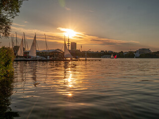 Naklejka premium Hamburg Alster Lake life during summer time