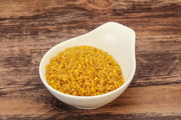 Vegetarian cuisine - dry bulgur for cooking