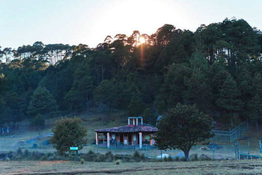 Vista del Parque natural "piedras encimadas", Puebla M&eacute;xico, Una hermosa tarde caminando por la naturaleza con vistas hermosas de un pedaso de paraiso.