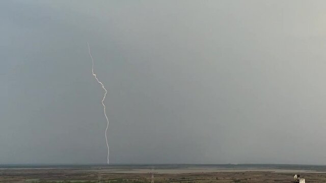 Recopilaci&oacute;n de mas de 15 RAYOS en una tormenta el&eacute;ctrica en el mismo dia
