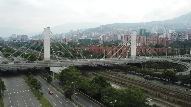 Puente de la 4 Sur en Medellín Antioquia Colombia