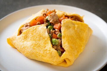 egg wrap or stuffed egg with minced pork and vegetable