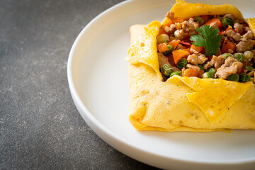 egg wrap or stuffed egg with minced pork and vegetable